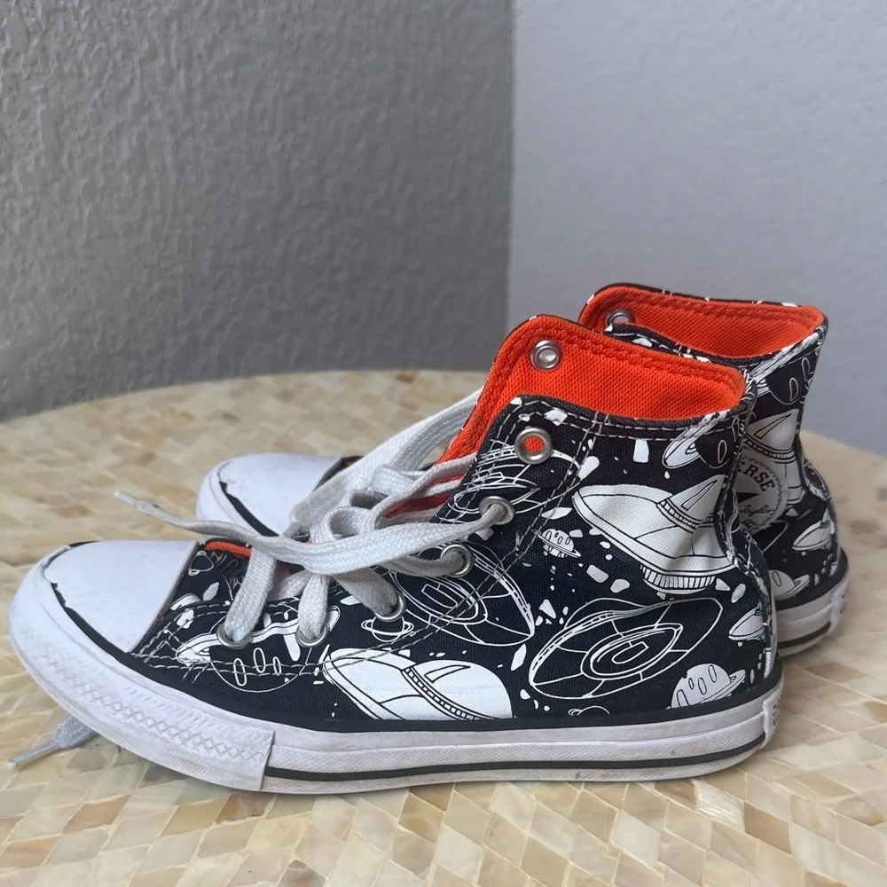 Converse Black and White High-Top Sneakers with Space Design kids size 1